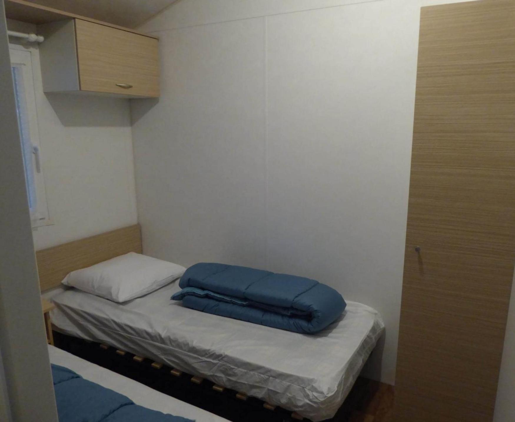 Camping Le Val Aux Fees - Broceliande Concoret Exteriör bild