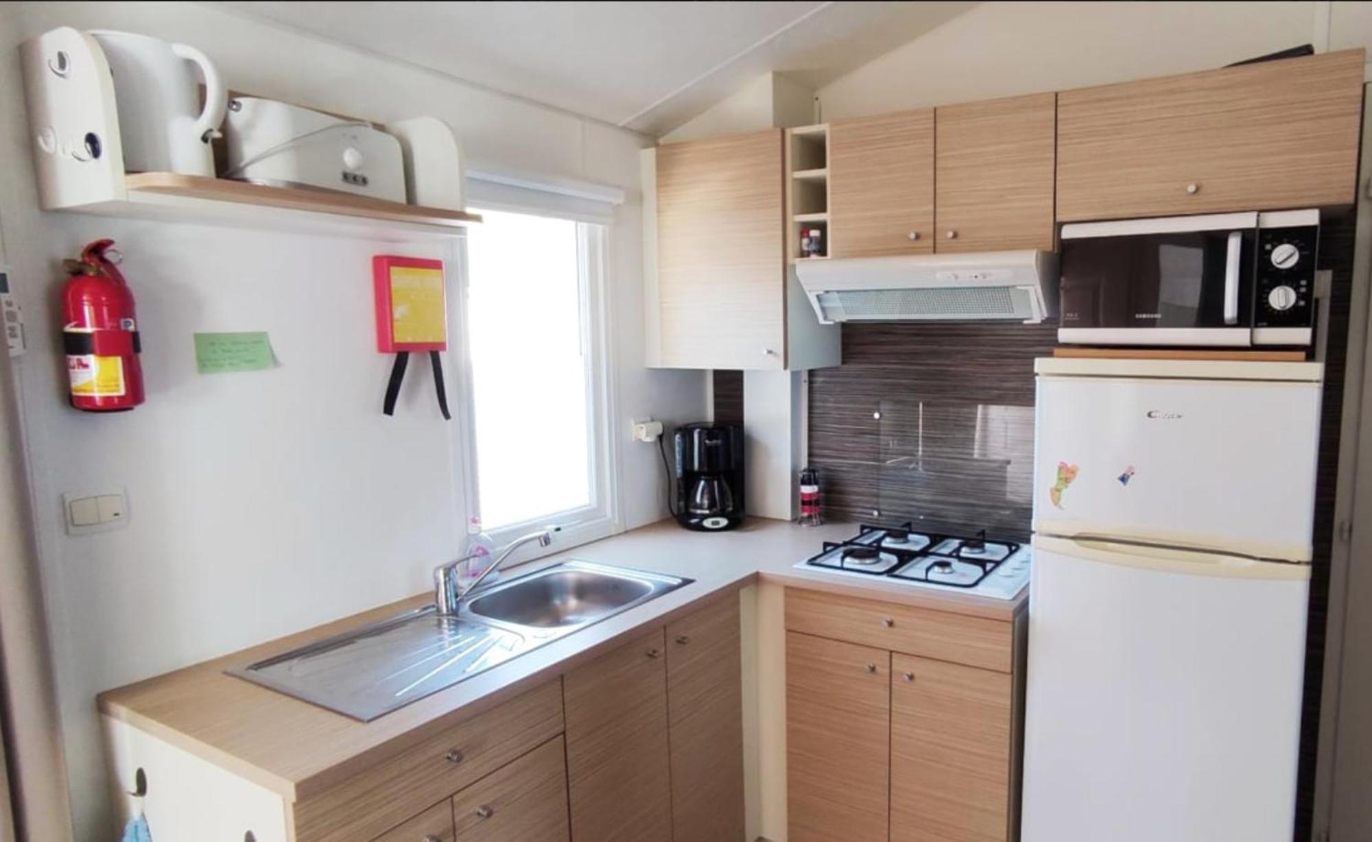 Camping Le Val Aux Fees - Broceliande Concoret Exteriör bild