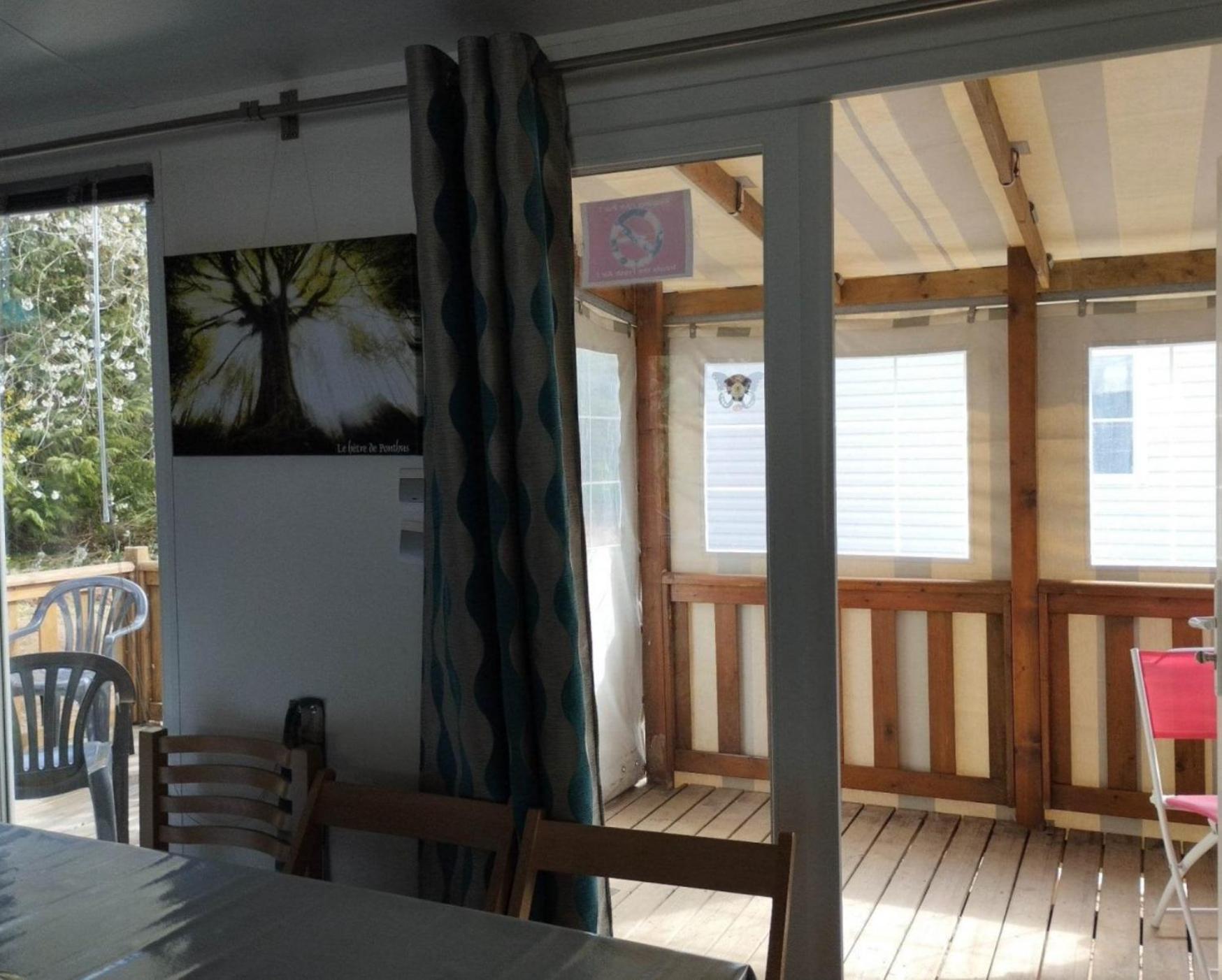 Camping Le Val Aux Fees - Broceliande Concoret Exteriör bild