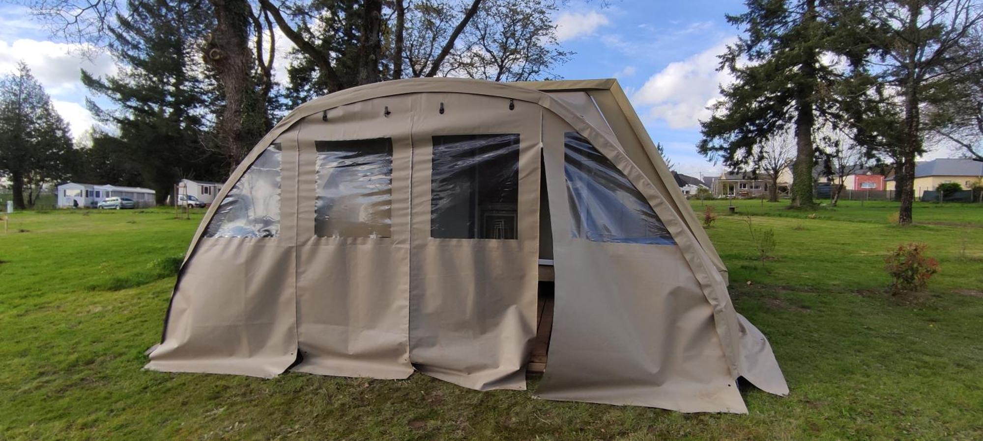 Camping Le Val Aux Fees - Broceliande Concoret Exteriör bild