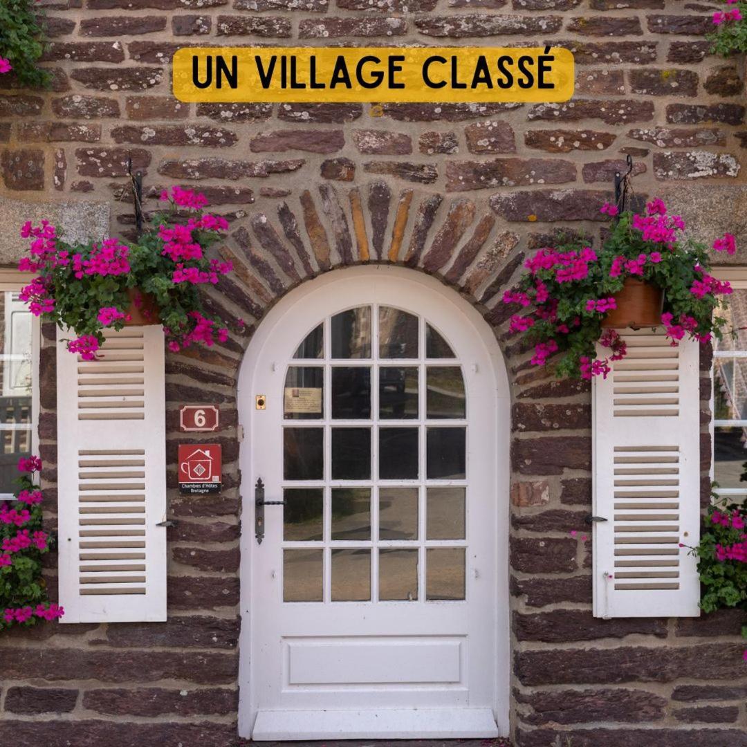 Camping Le Val Aux Fees - Broceliande Concoret Exteriör bild