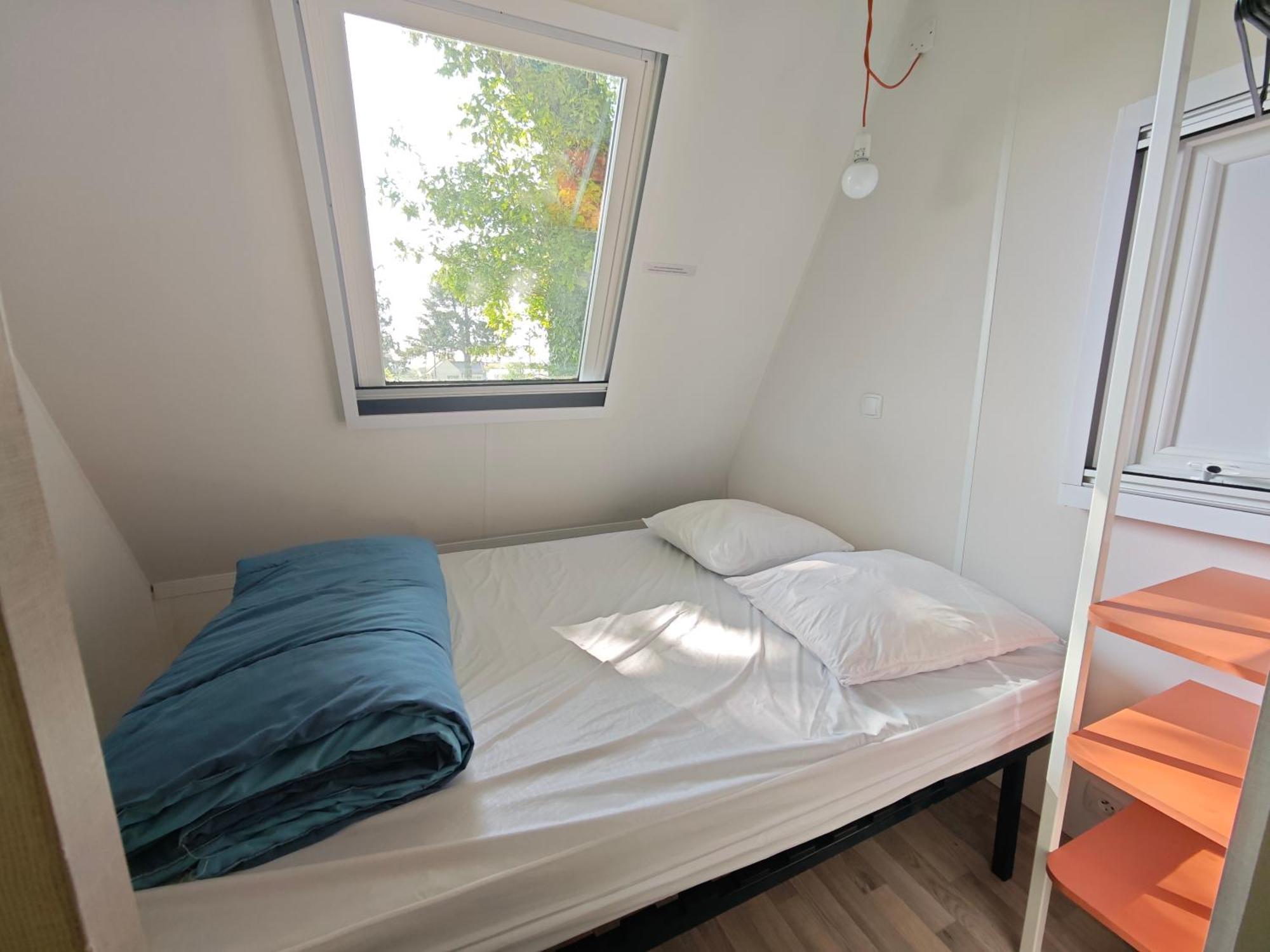 Camping Le Val Aux Fees - Broceliande Concoret Rum bild